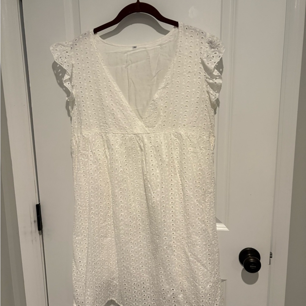 White Eyelet Sleeveless Top